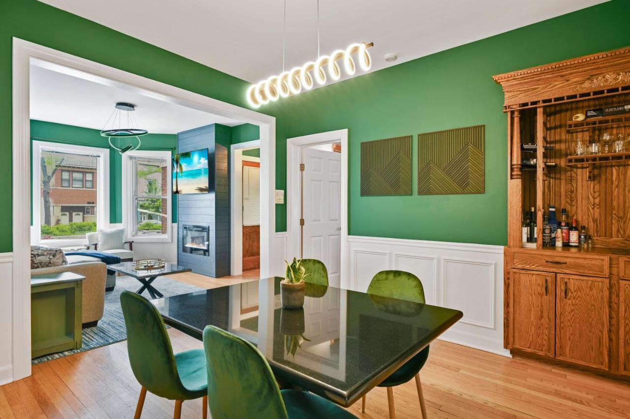 2 Bed Apt W/ Office, Free Parking, Near Wrigley Chicago Esterno foto